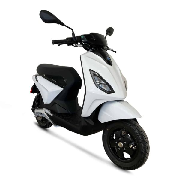 Scooter électrique PIAGGIO 1 – Image 7