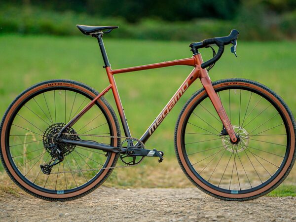 Megamo Jakar 20 - Vélo gravel alu/carbone 2025 – Image 10
