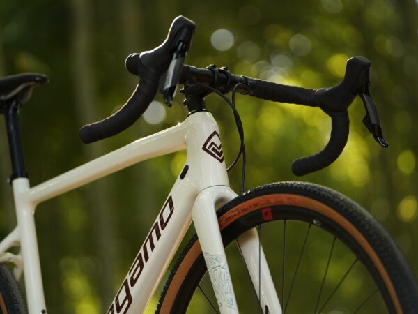 Megamo West 05 - Vélo gravel carbone 2025 – Image 5